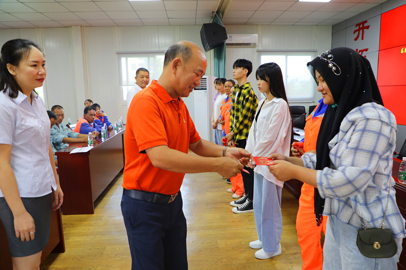 “金秋助學(xué)，圓夢明佳！”明佳集團黨支部及工會組織開展愛心助學(xué)活動！